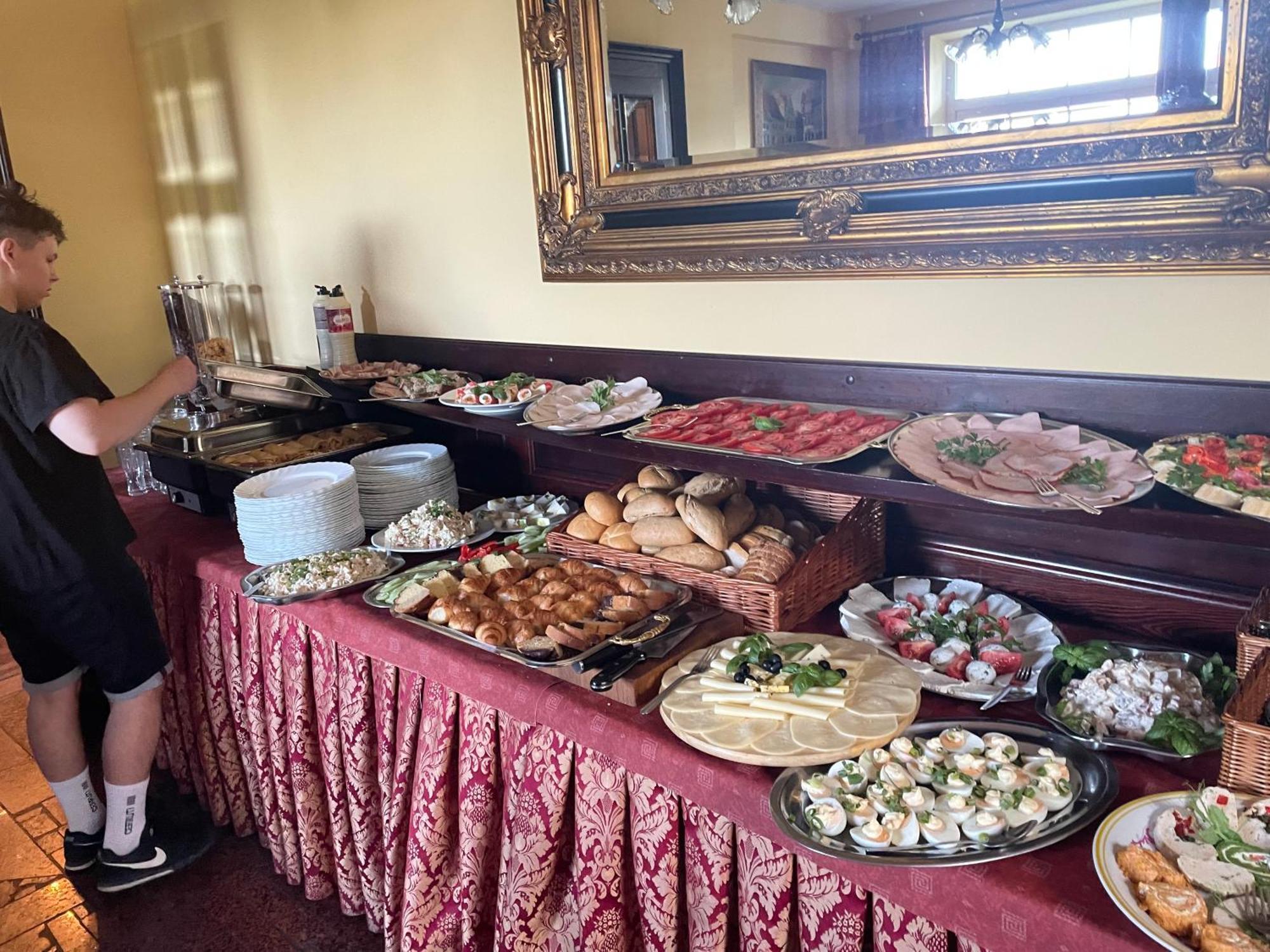 Avista Mielno Hotel Unieście Kültér fotó